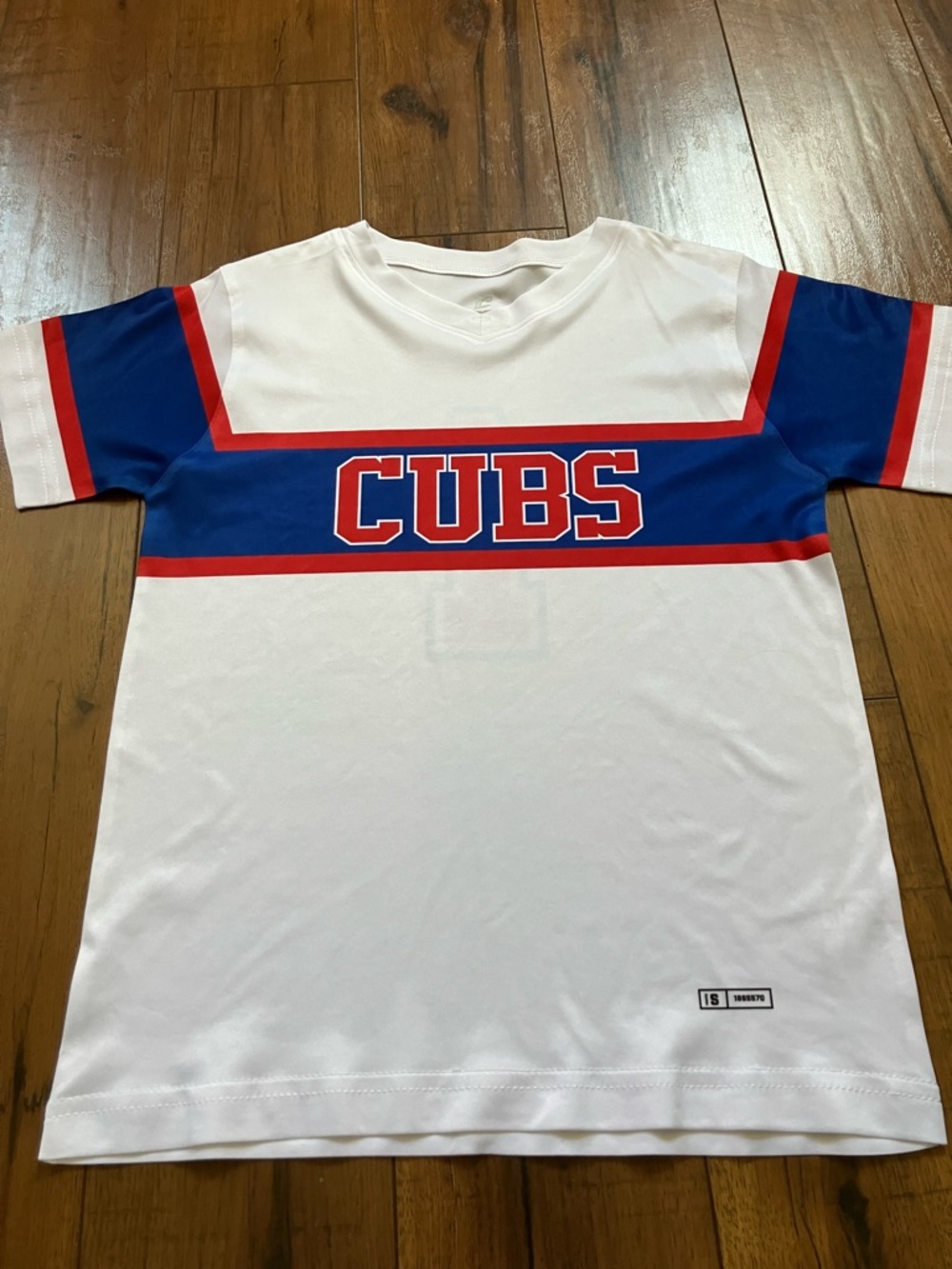 Cubs Graphic Kids Tee - White, Blue & Red - Size Small